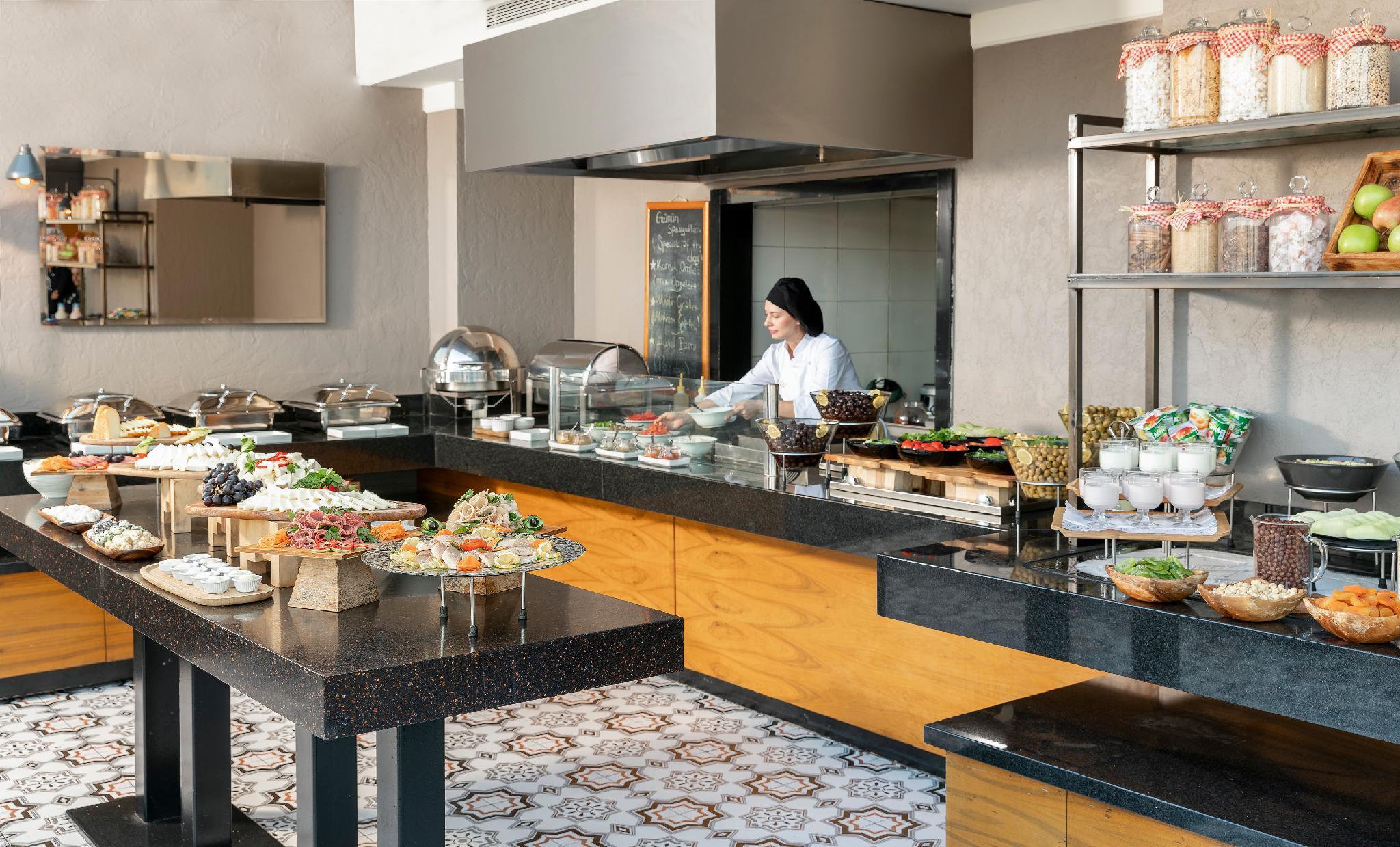 Rixos Pera Готель 5*
