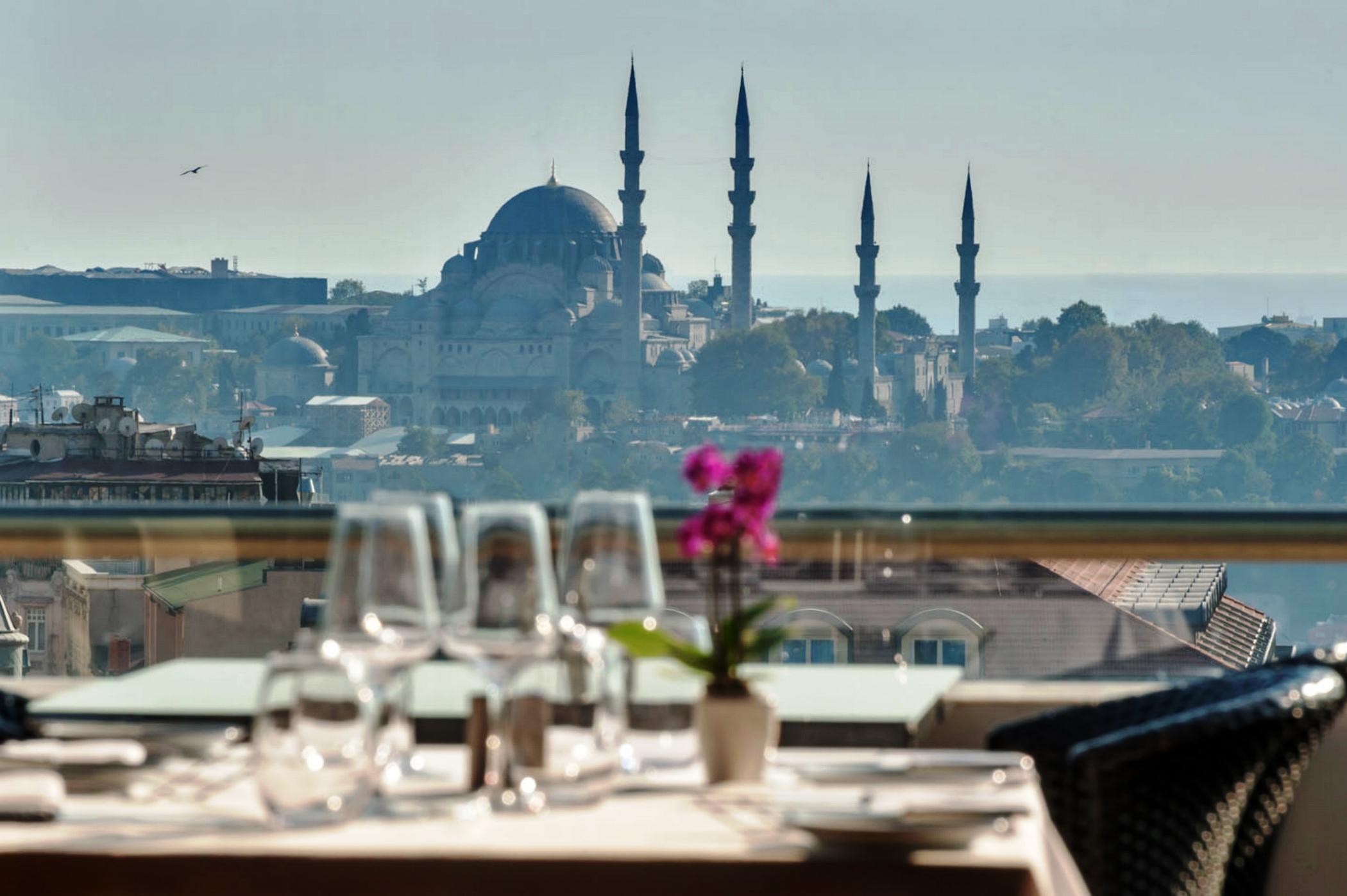 Rixos Pera Hotel Istanboel